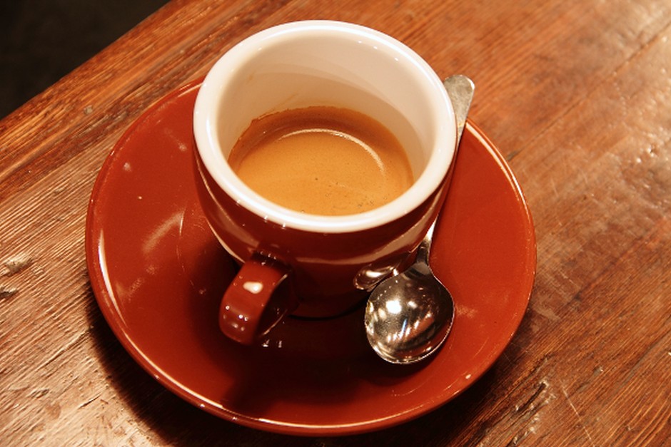 Coffee cup on a wooden table